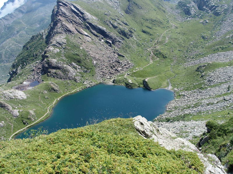 lac de montagne sous le col de la Lombarde